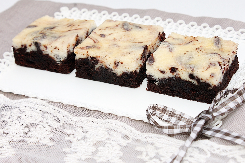 Cheesecake Brownies