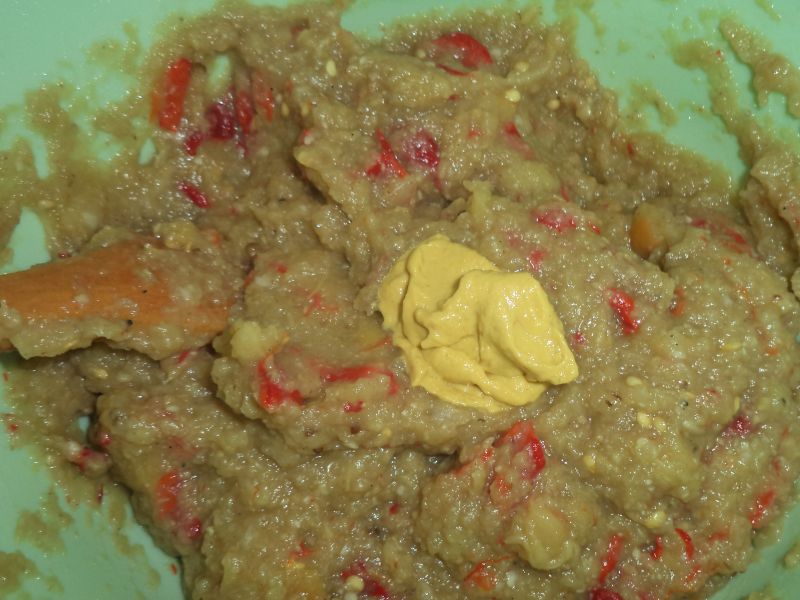 Salata de vinete cu ardei copti