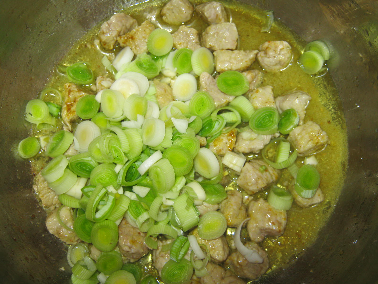 Pilaf cu legume, carne si curry