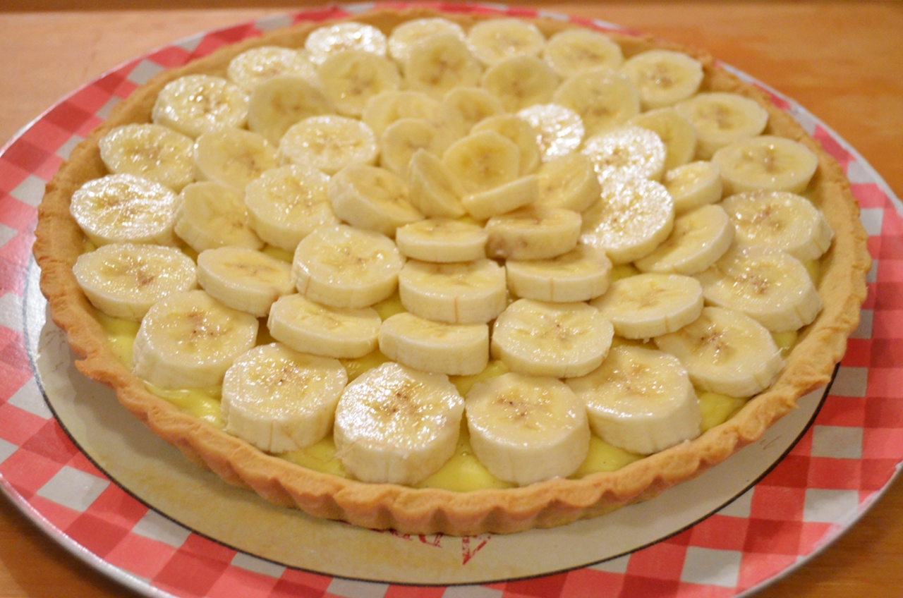 Tarta cu crema de vanilie si banane