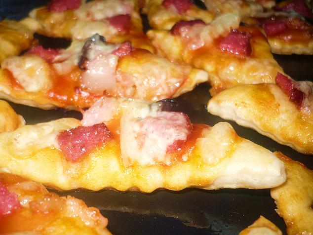 Mini-Pizza triunghiuri