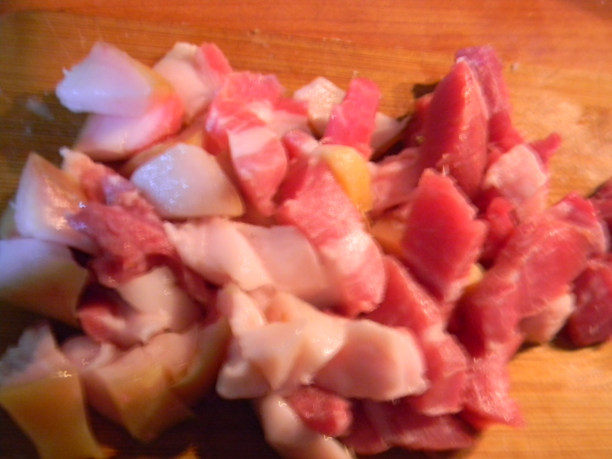 Stiuca cu prosciutto la cuptor