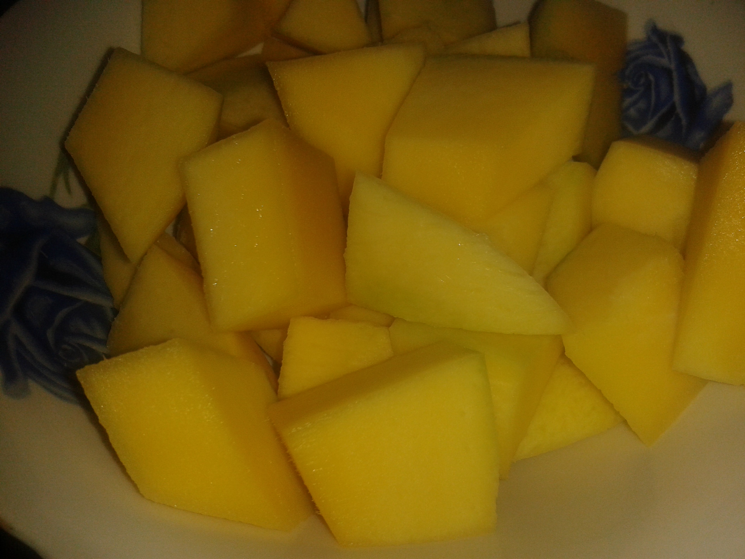 Smoothie cu mango si ananas