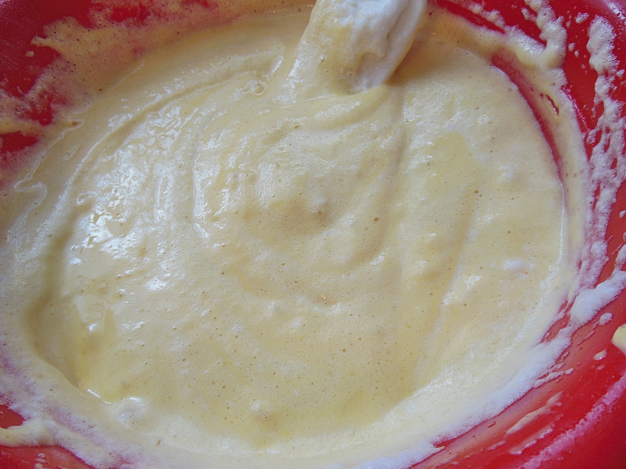 Prajitura cu ganache de ciocolata, mascarpone, zmeura si visine