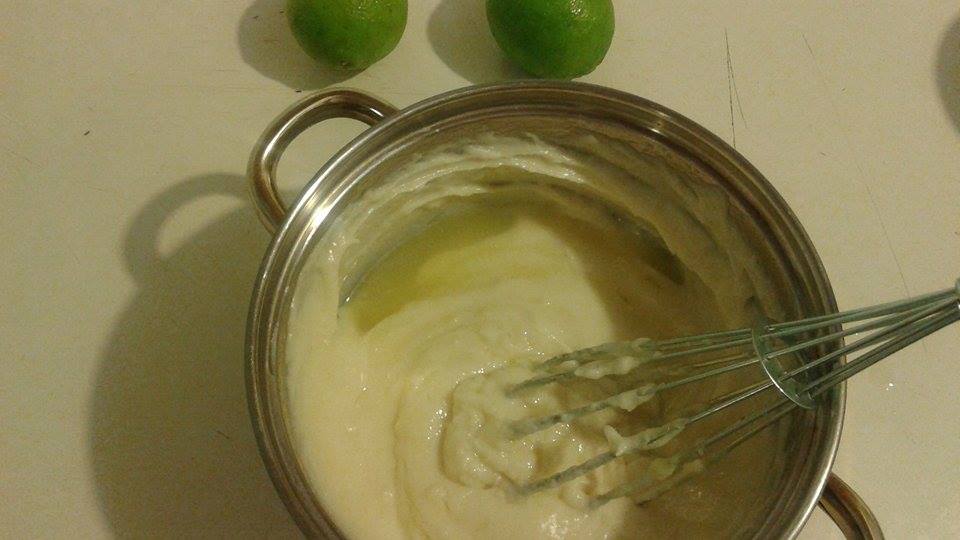 Prajitura cu foi cu bulion si crema de lime