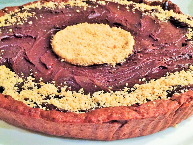 Tarta de ciocolata de casa cu alune