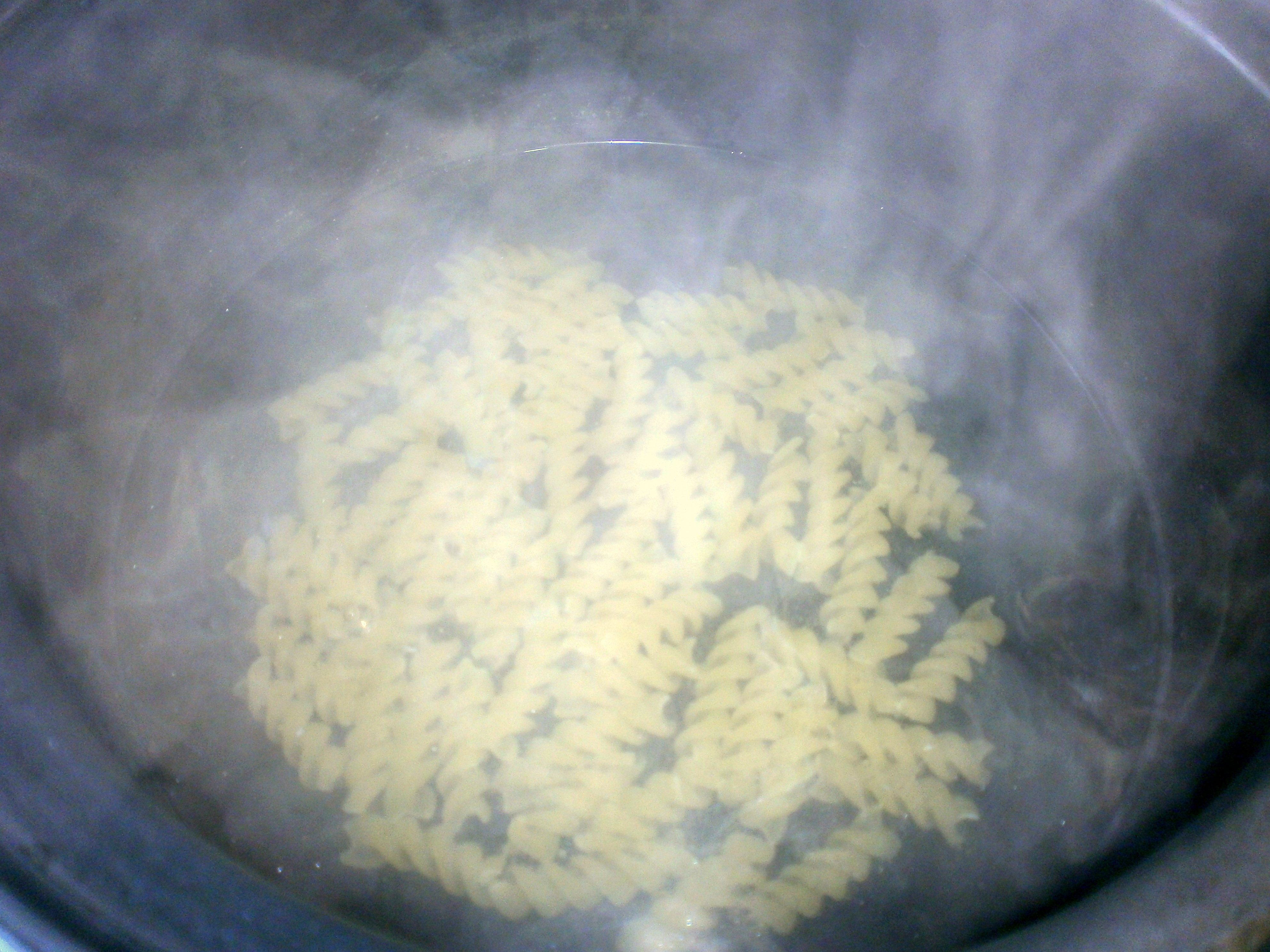 Fusilli cu tocanita de hrib