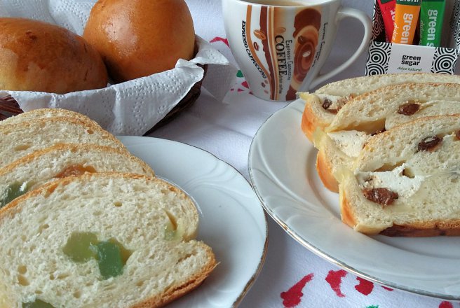 Cozonac cu branza dulce si stafide, cu Green Sugar