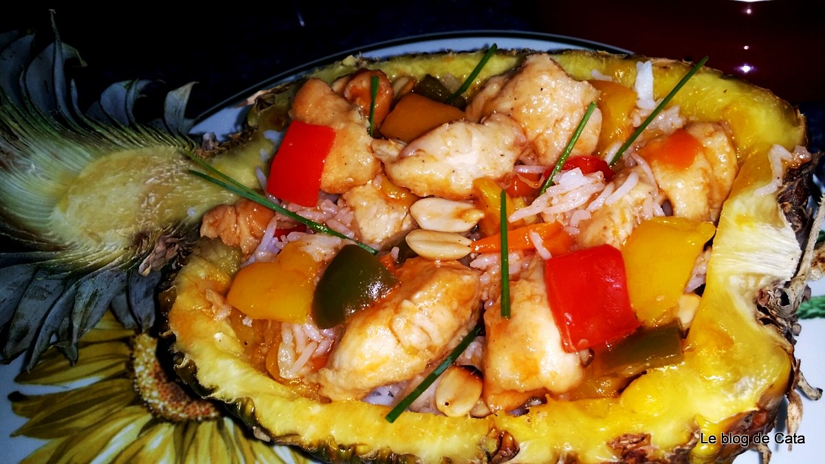 Pui cu orez in ananas - Khao phad sapparod