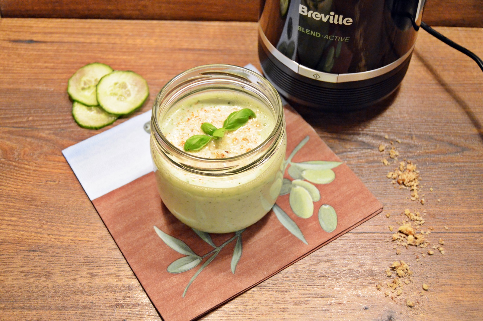 Smoothie de iaurt cu castravete