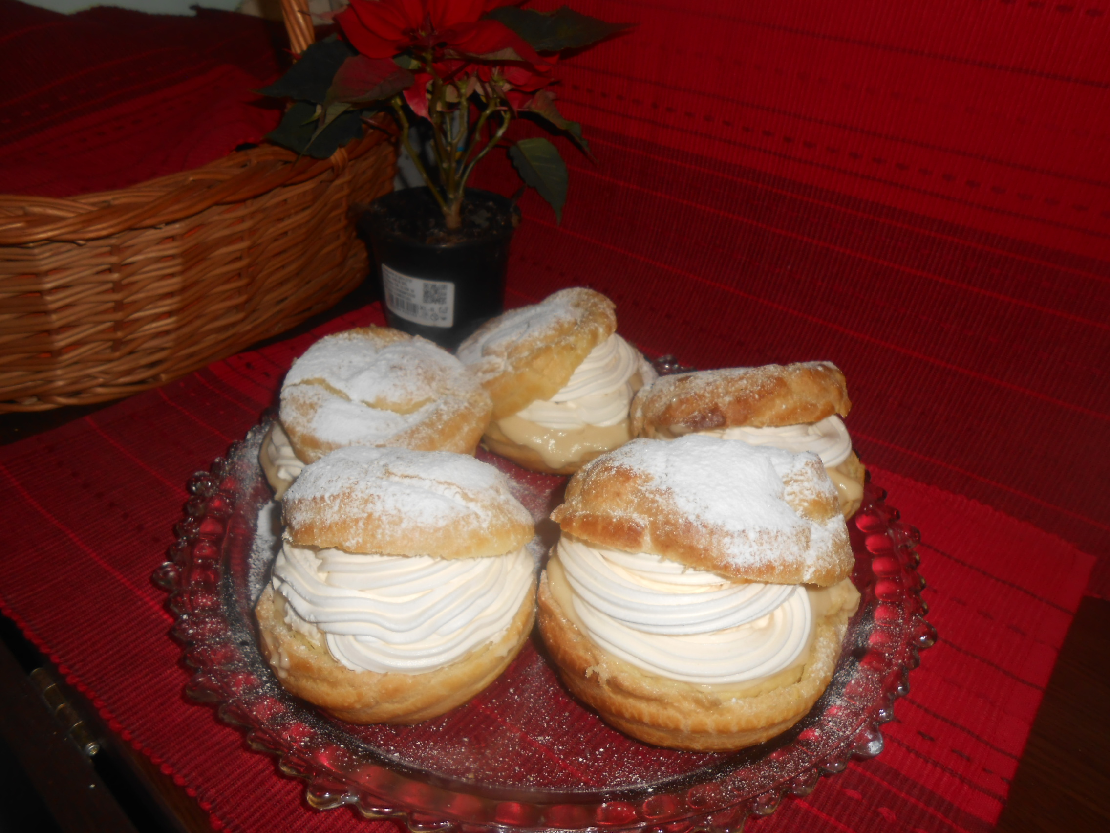 Choux a la Creme