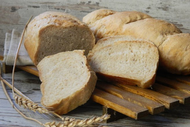 Paine de casa cu faina integrala de secara