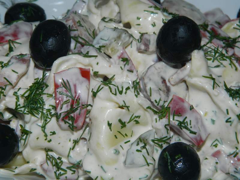 Salata cu tortelloni