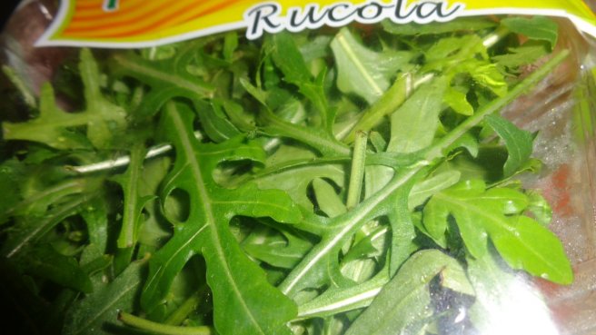 SALATA CU RUCOLA , TON SI OUA