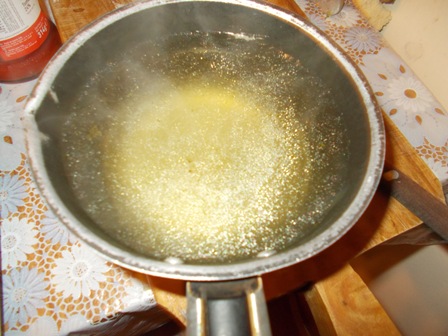 Ciorba de cartofi cu zeama de varza si dreasa cu ou