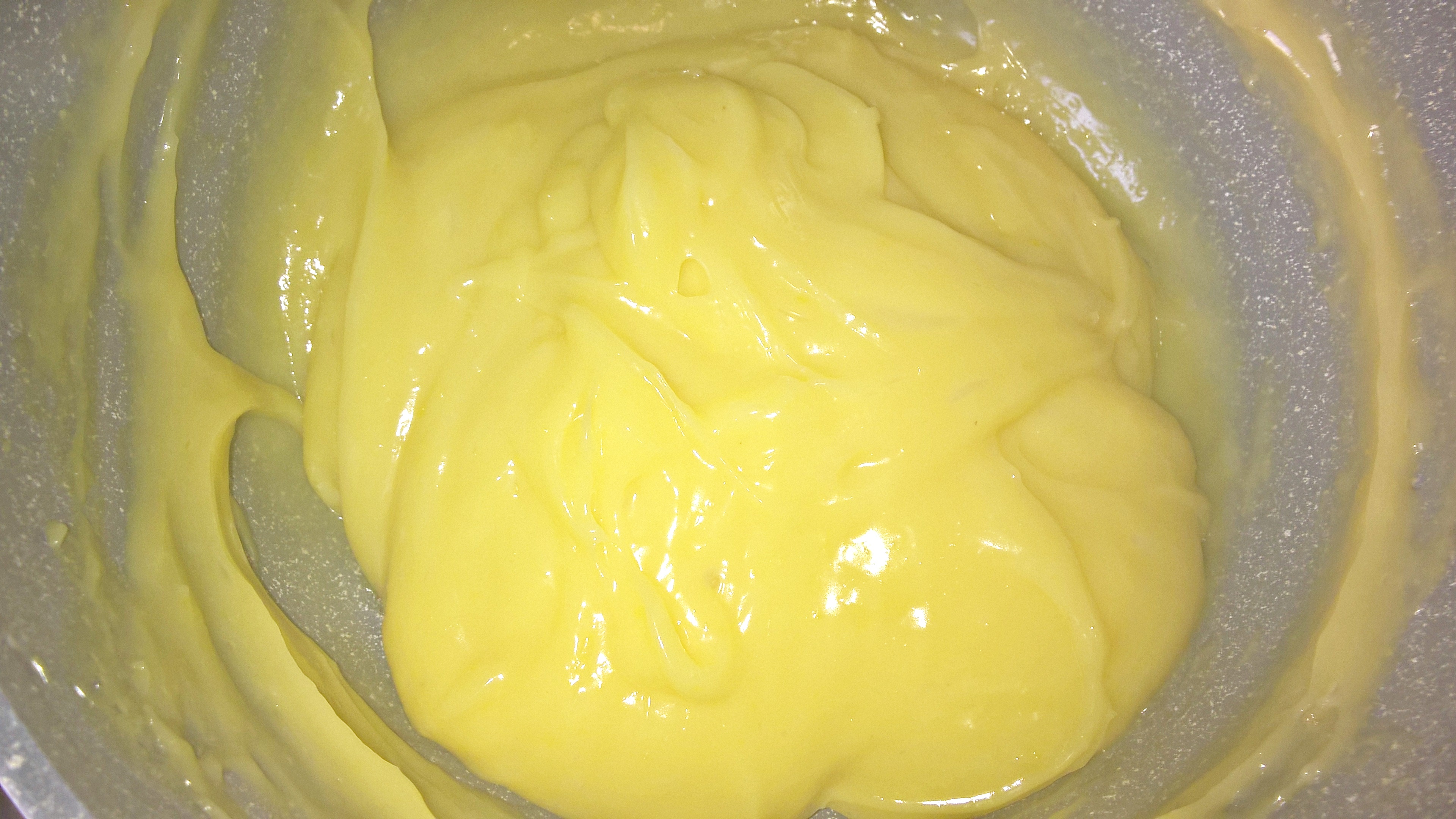 Prajitura cu jeleu de fructe si crema de vanilie