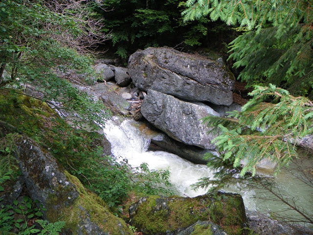 Lepsa-astazi Cheile Tisitei si Cascada Putna