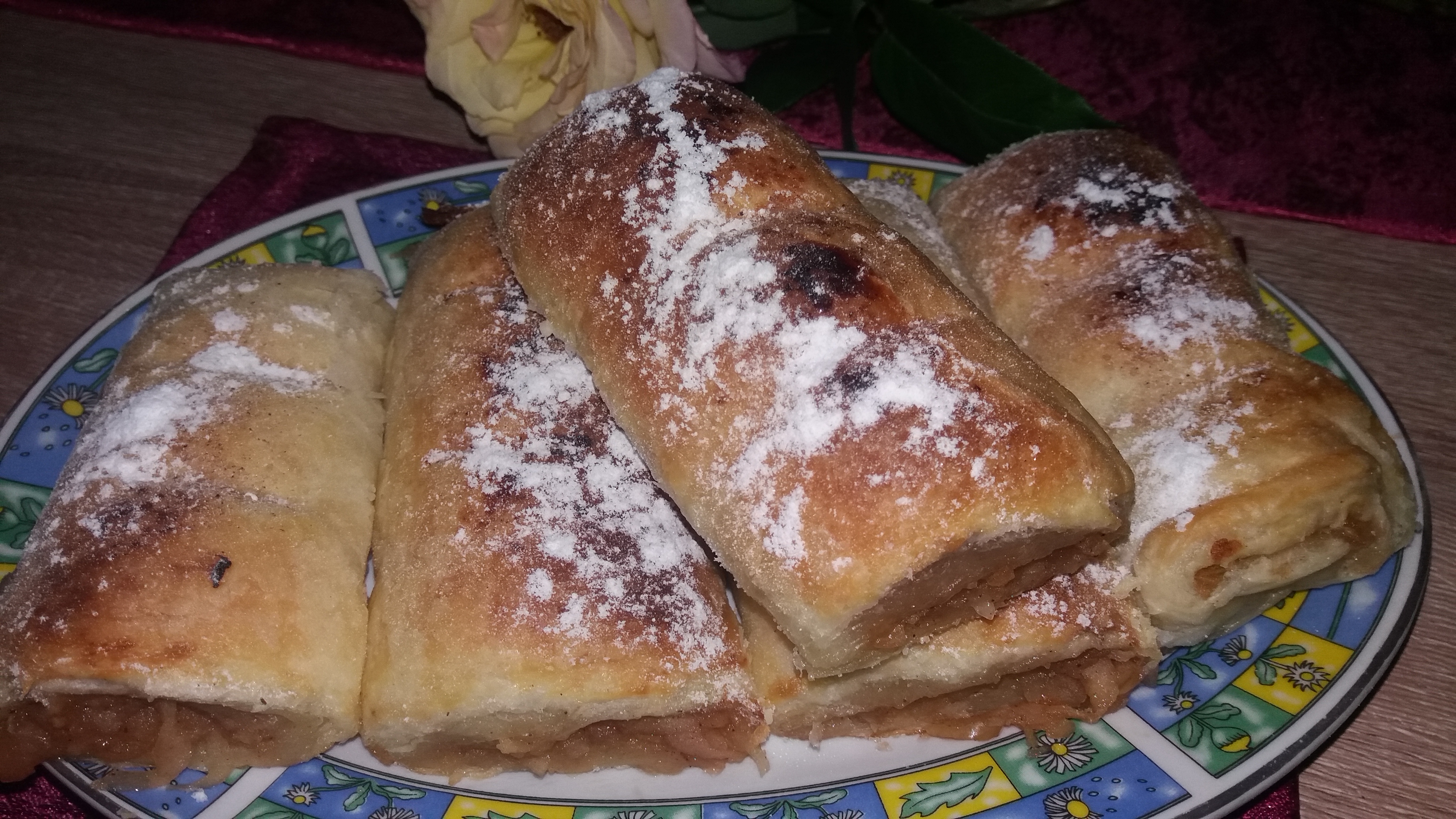 Desert strudel cu mere