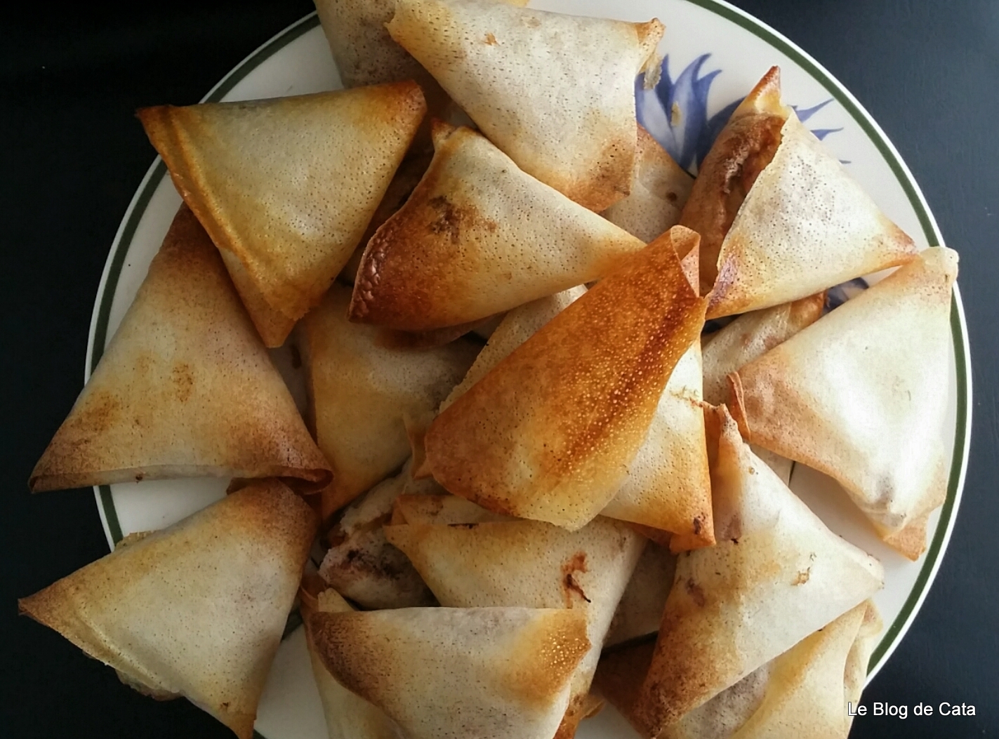 Mini Samosa cu cartof, ton si ricotta