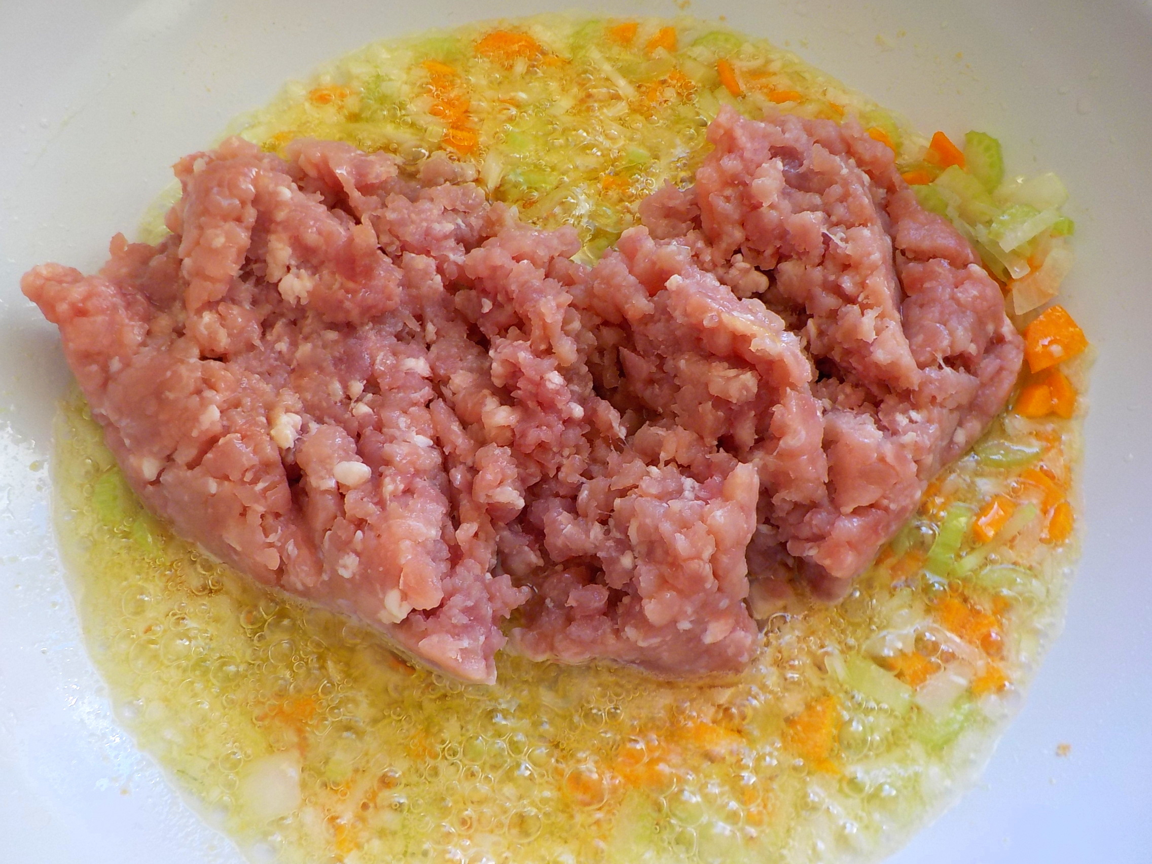 Pacherri giganti umplute cu carne de porc