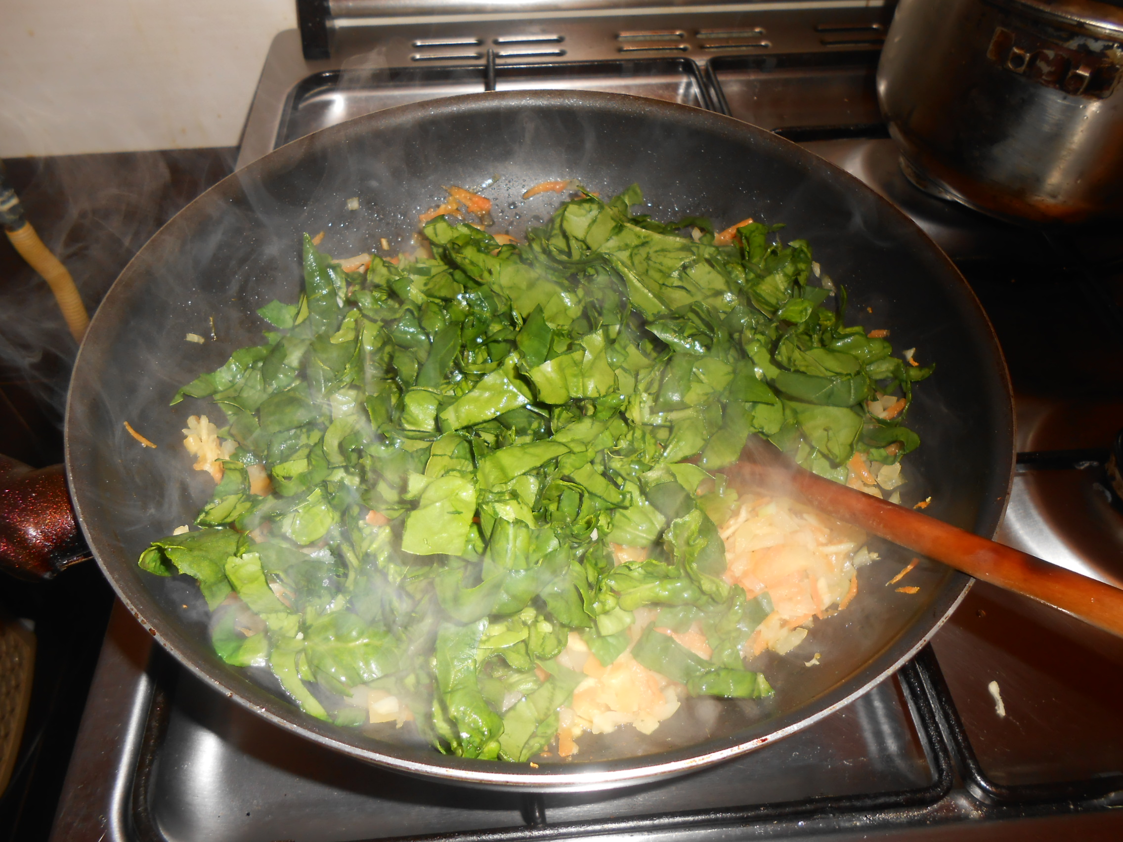 Spanac cu legume la wok