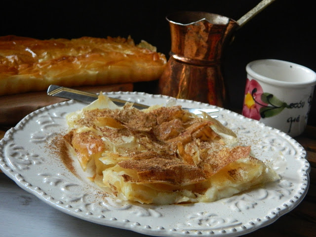 Bougatsa