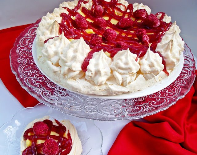 Pavlova cu crema de lamaie