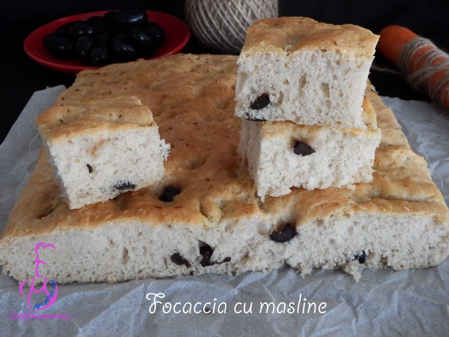 Focaccia cu masline