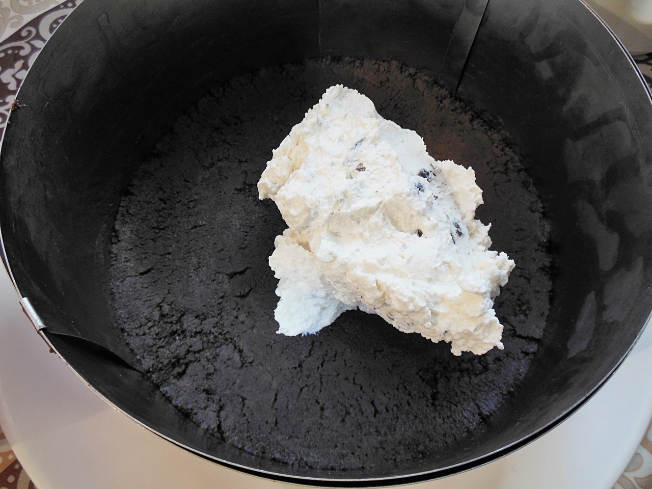 Desert cheesecake cu oreo