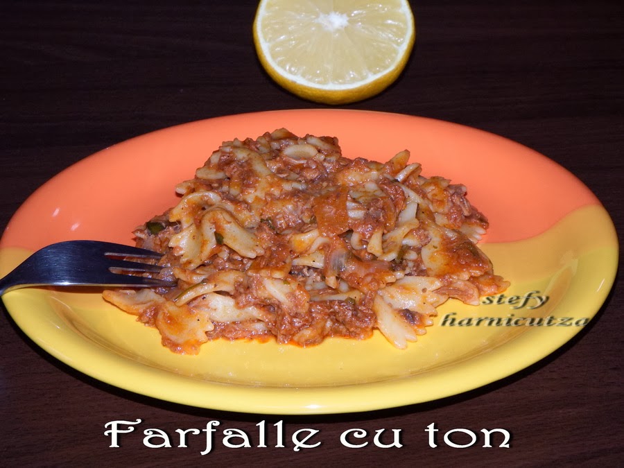 Farfalle cu ton