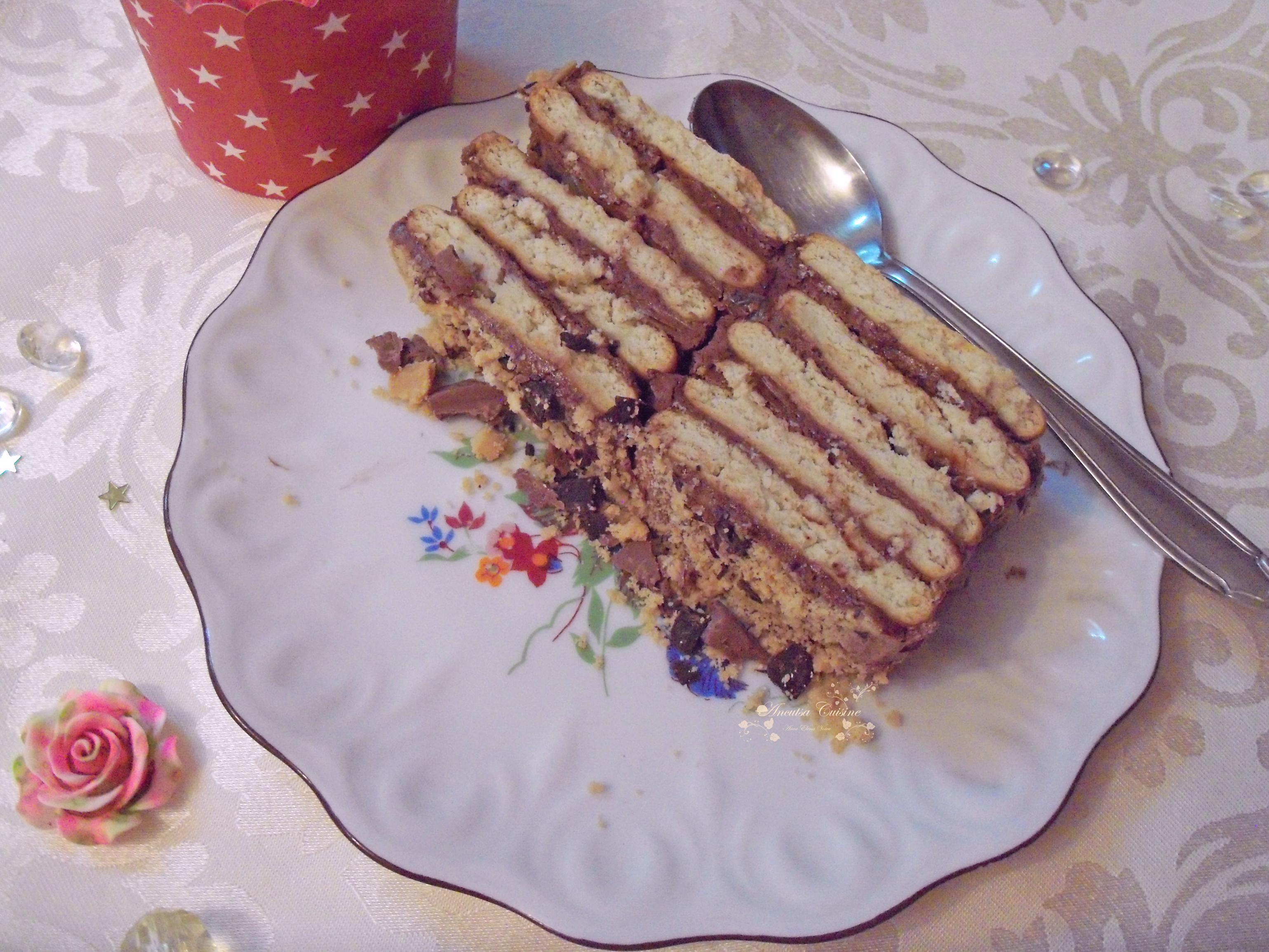 Desert tort de biscuiti