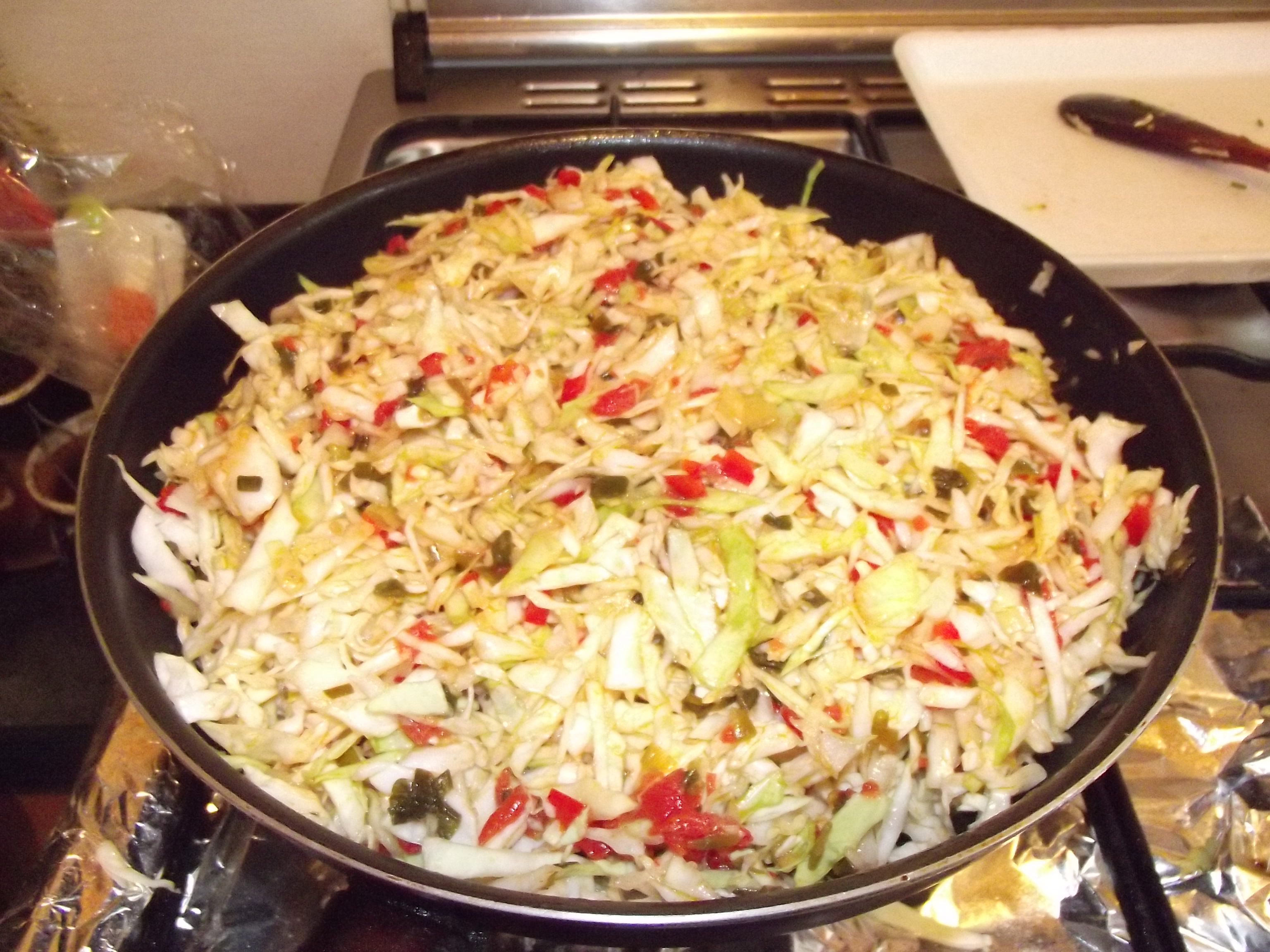 Varza cu afumatura la tigaia wok