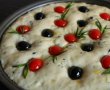 Focaccia de masline si rosii cu aroma de rozmarin-10