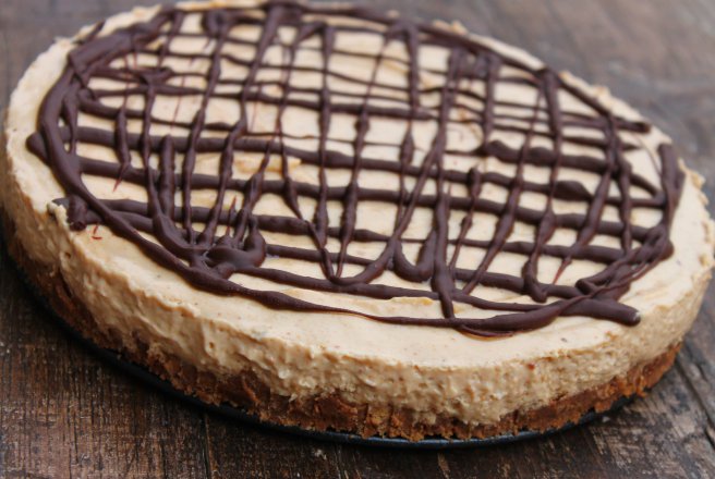 Desert cheesecake cu unt de arahide