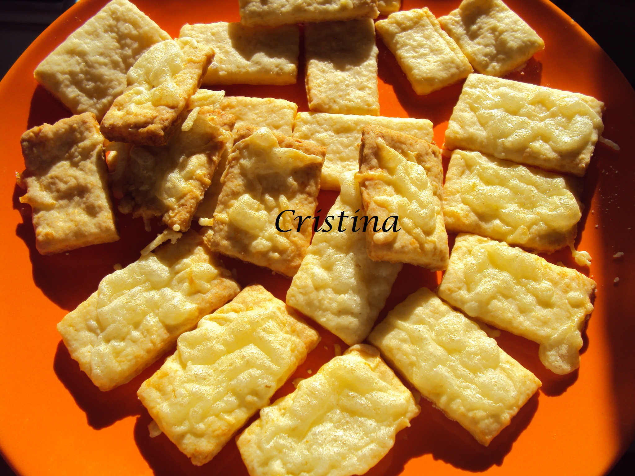 Aperitiv biscuiti cu cascaval