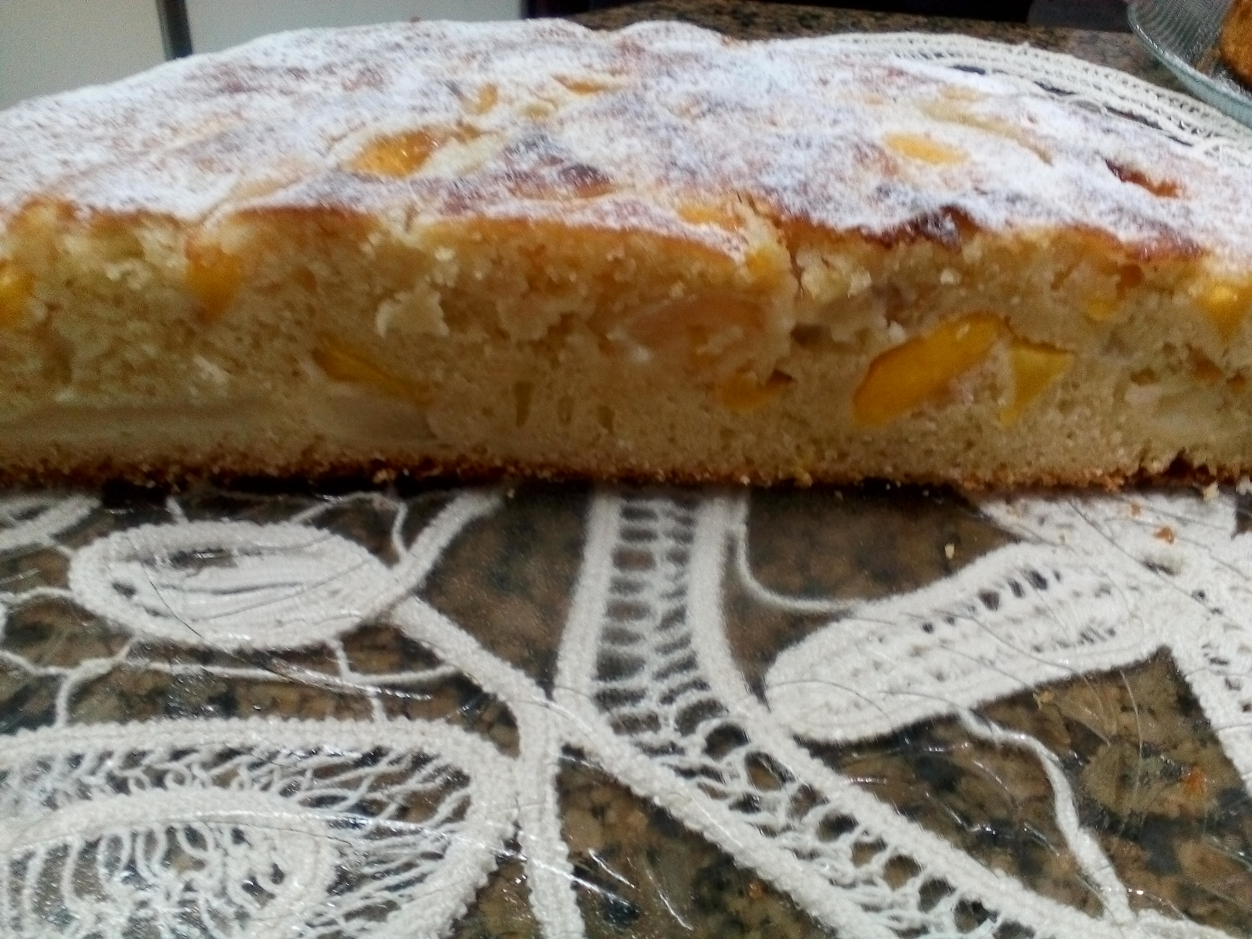 Desert tarta cu fructe de toamna (mere, pere, struguri)