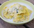 Ravioli umplute cu spanac si ricotta cu sos de smantana si parmezan-0