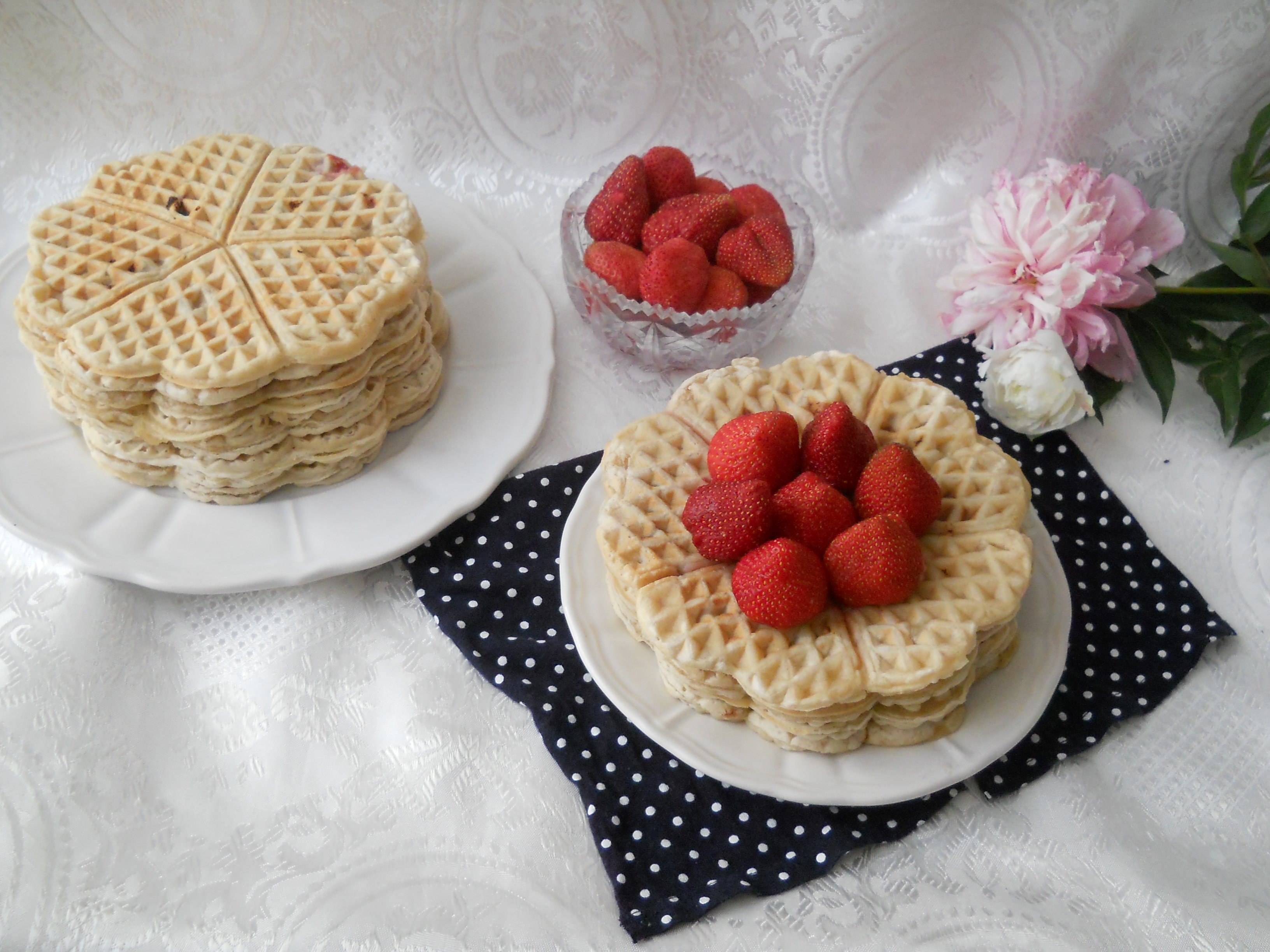 Desert waffle cu capsuni