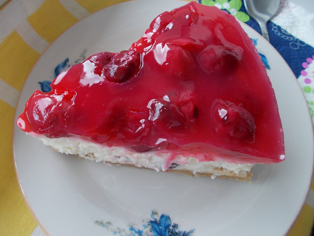 Desert cheesecake cu visine, fara coacere