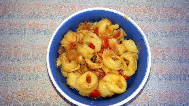 Tortellini cu carne si legume