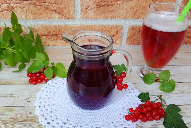 Sirop de coacaze rosii