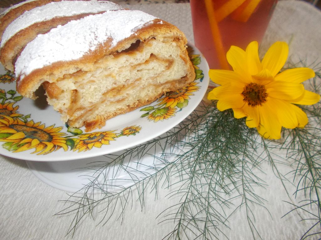 Desert strudel de post cu mere de vara