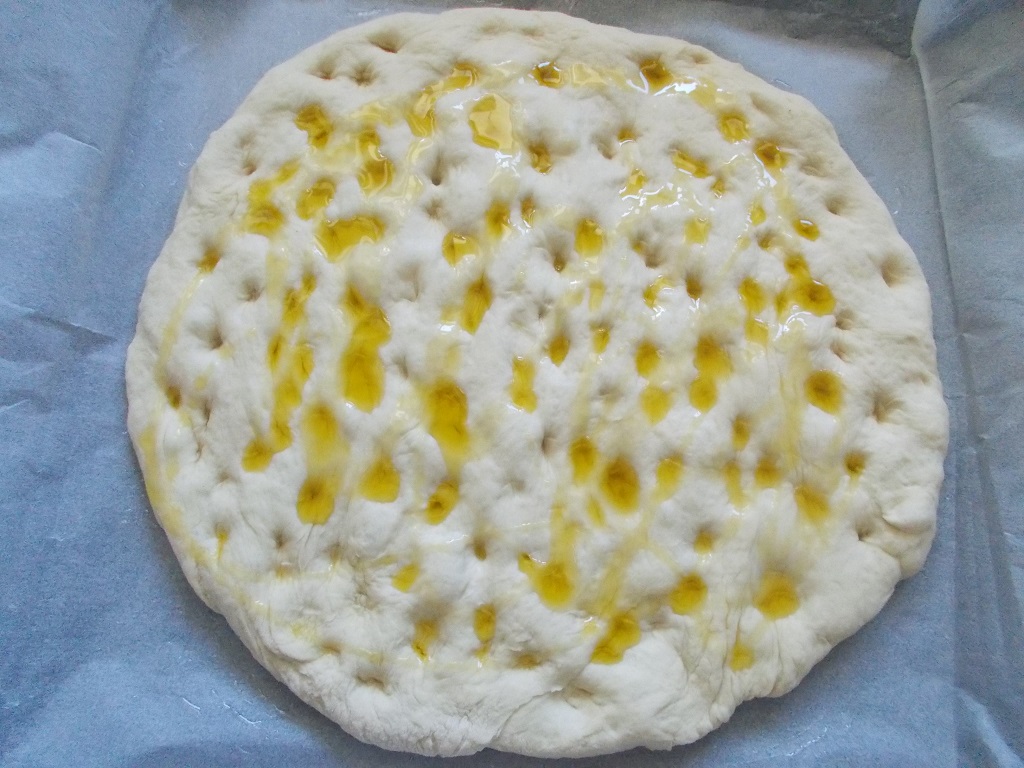 Foccacia cu masline si rosii