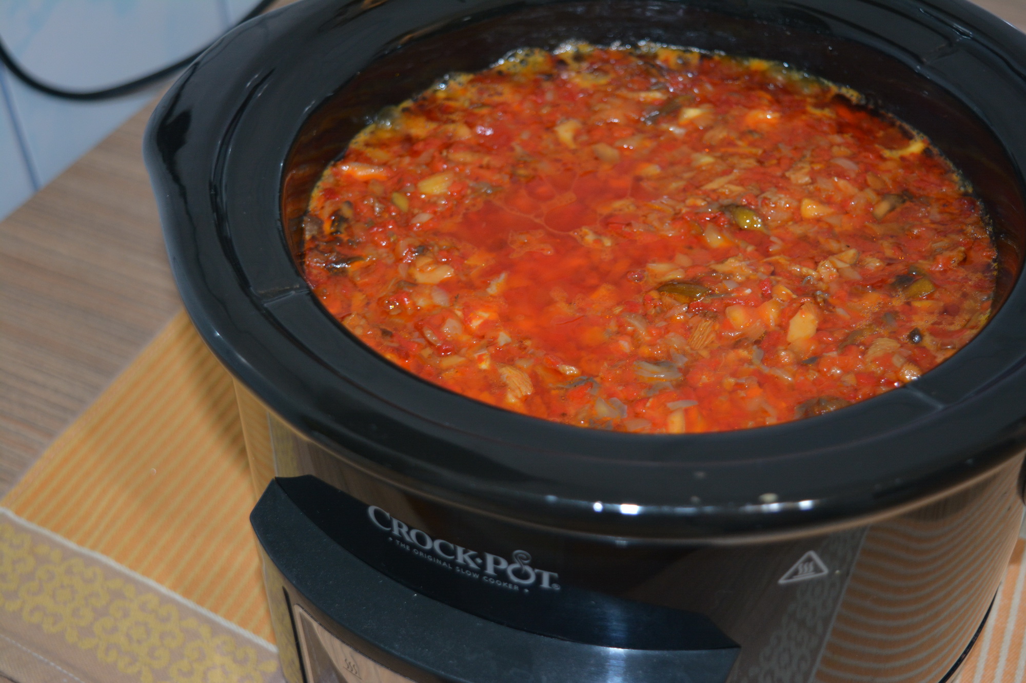 Zacusca cu ciuperci de padure la slow cooker Crock-Pot