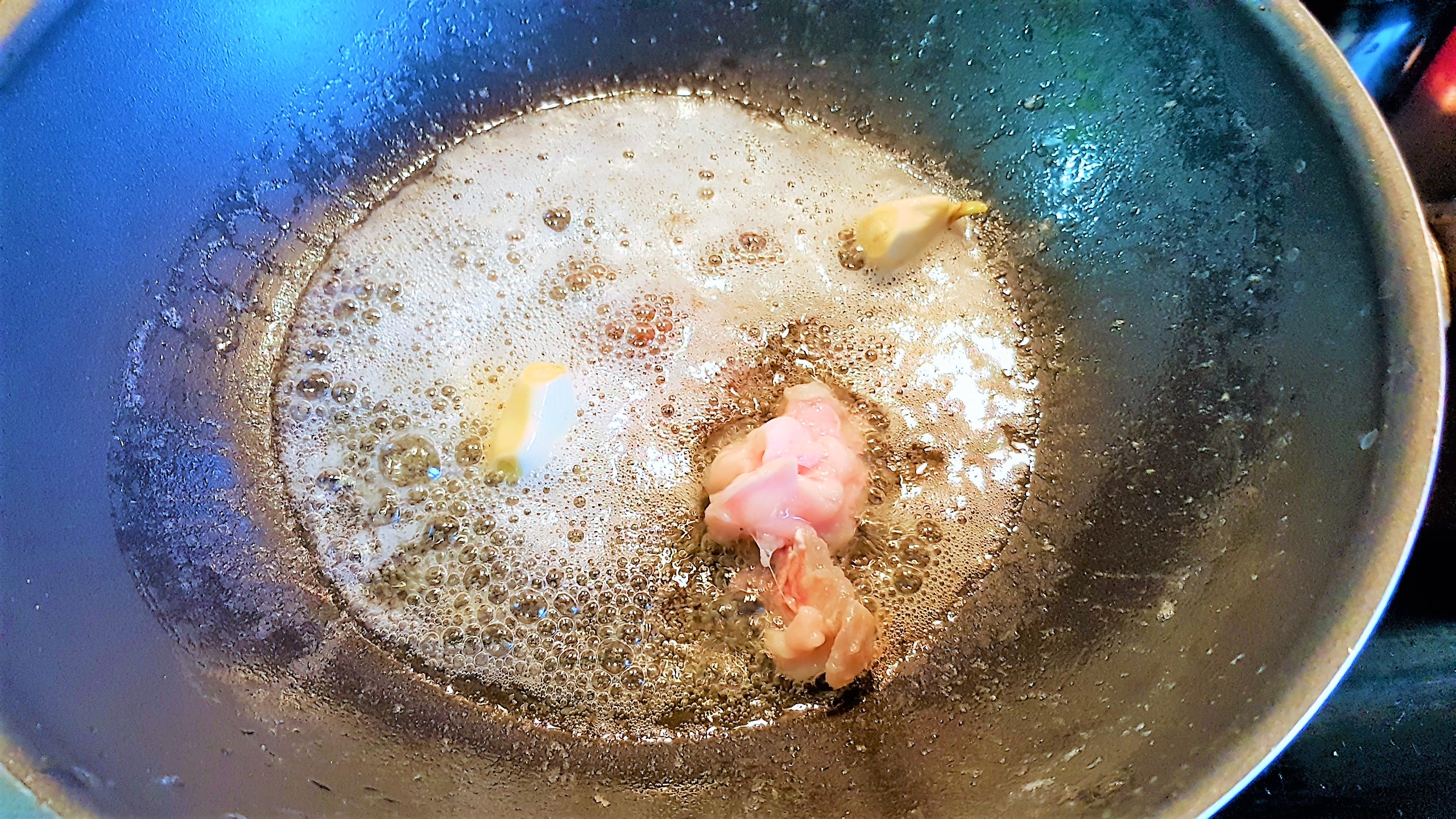 Friptura aromata de vitel cu cartofi