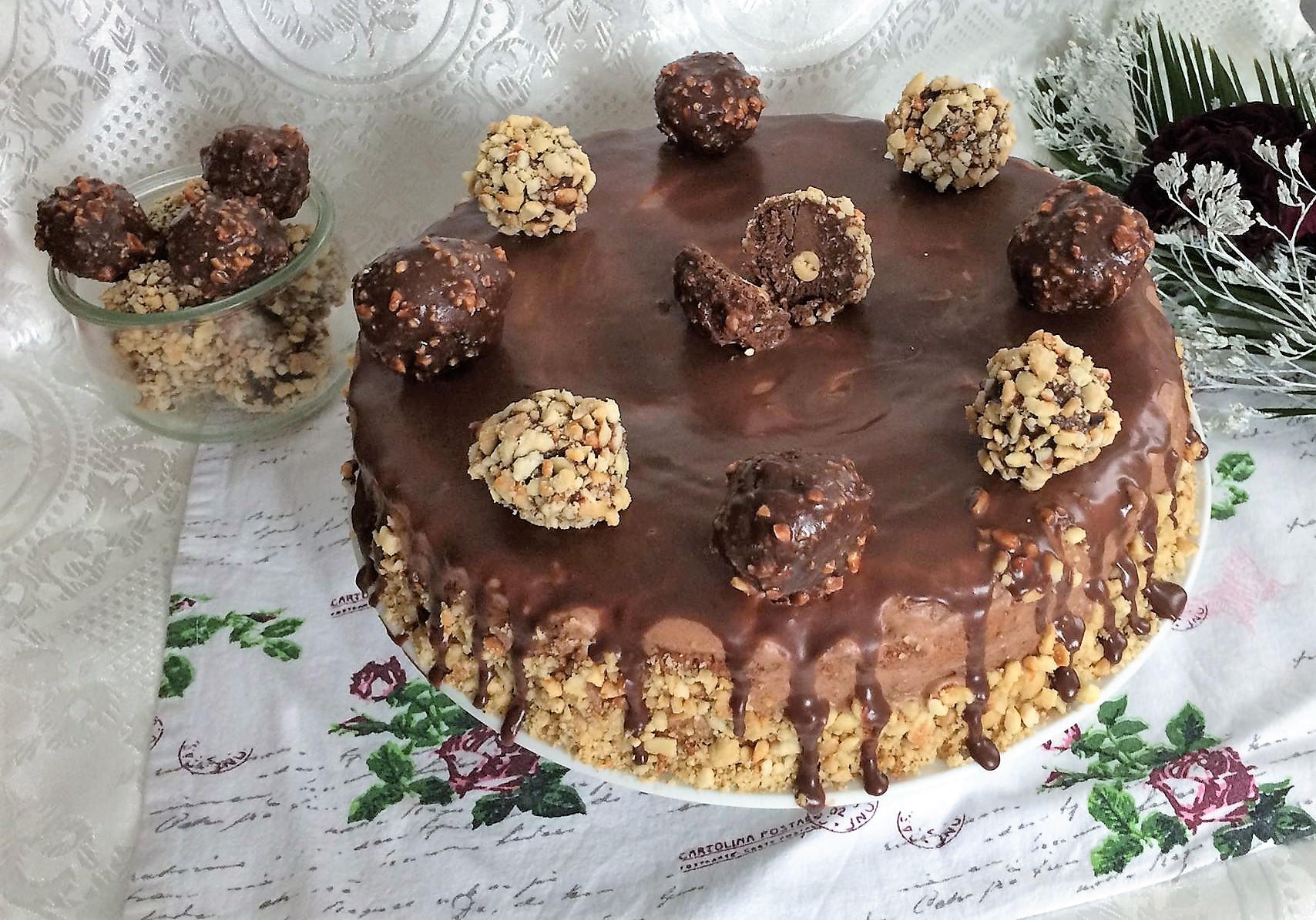 Tort Ferrero Rocher (1300 de retete)