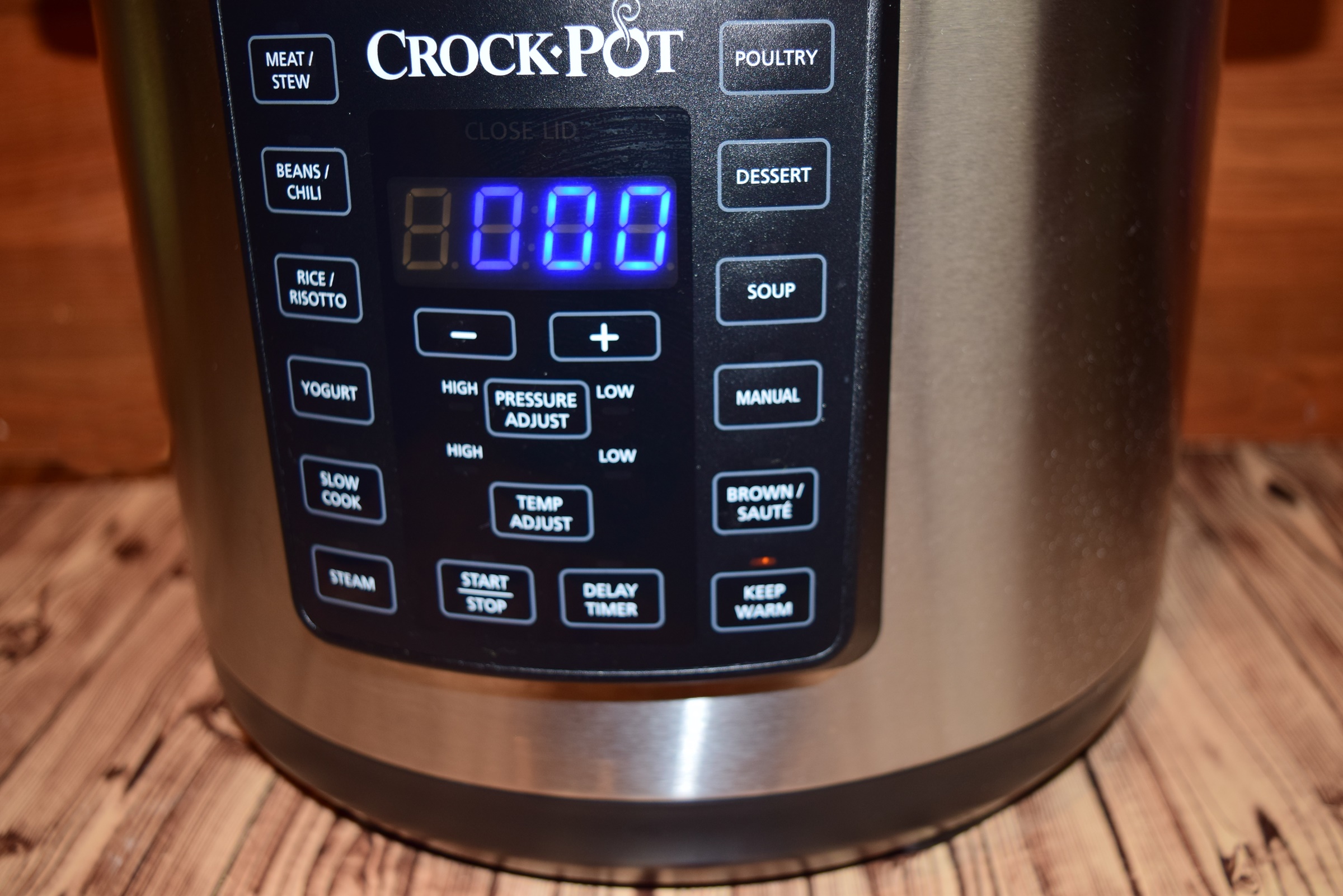 Mancare de cartofi cu afumatura de porc la Multicooker Crock-Pot Express cu gatire sub presiune