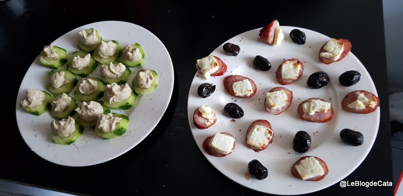 Aperitiv castravete cu salata de vinete si carnat la cuptor cu feta