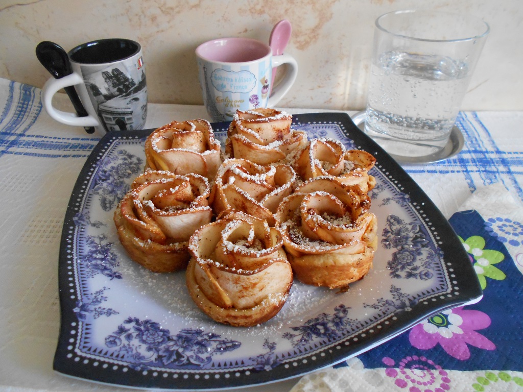 Desert trandafirasi in foietaj