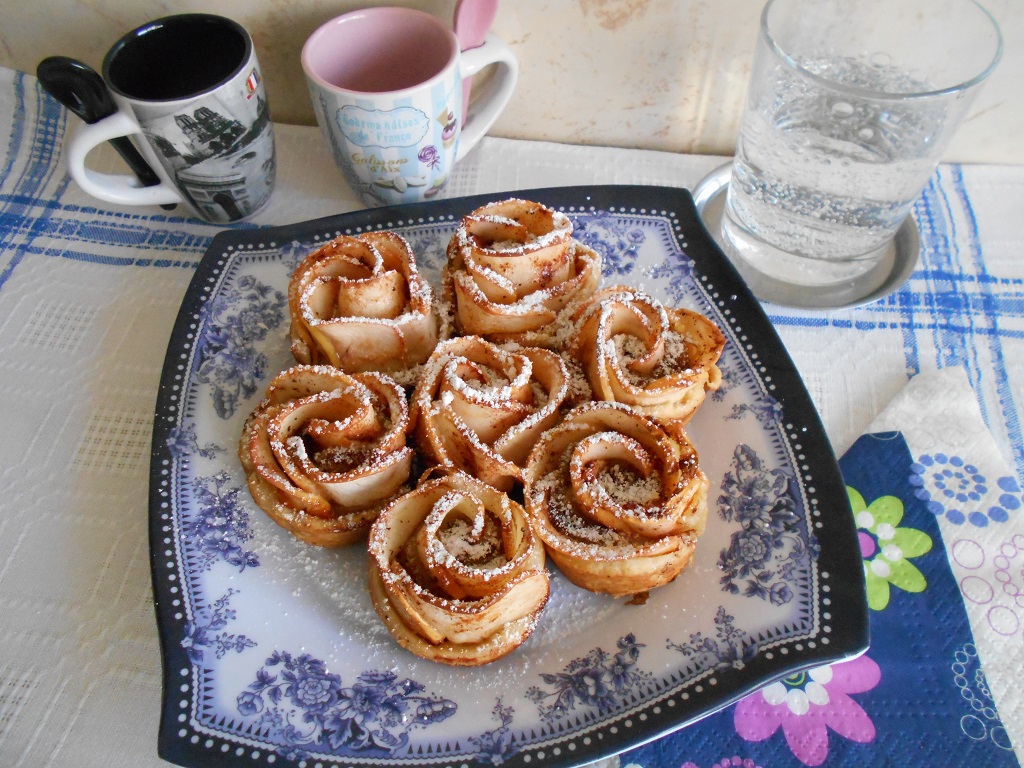 Desert trandafirasi in foietaj